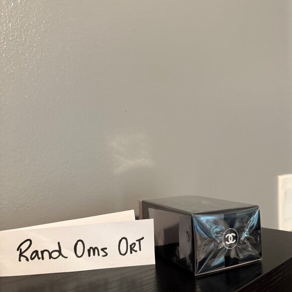 CHANEL LE LIFT Hand Cream 1.7 oz NEW - Picture 4 of 4